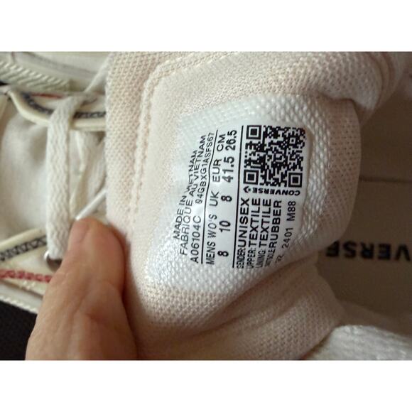 White Converse Hi-top Women's Size 10 NWOT - Picture 2 of 7